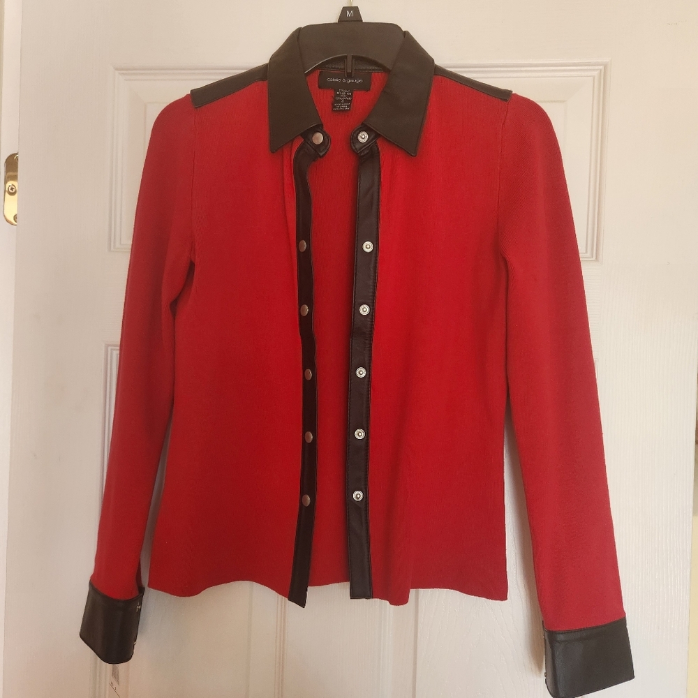 New Silk Cotton Mix  Leather Trim Shirt. RED. Size S. CABLE & GAUGE Snap Closure
